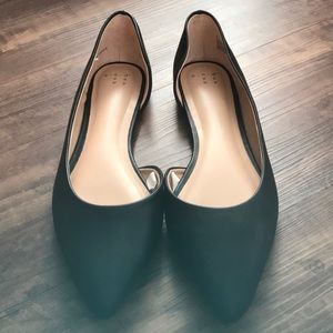 NEW Black Flats/Shoes